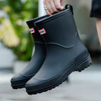 Ankelstøvler til kvinder i PVC med slip-on design og lukket tå | Amélie