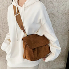 Pojemna skórzana torebka crossbody z regulowanym paskiem, na co dzień | Lorenzo