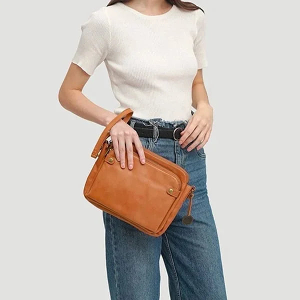 Læder crossbody skuldertaske med justerbar rem og lynlåslukning | Nimble