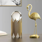 Dekorativ flamingostatue i resin med gylden finish til hjemmet | Émilie