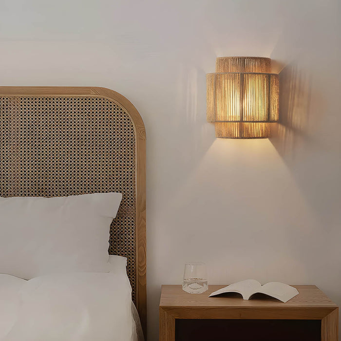 Lampa ścienna LED o splątanym designie, naturalne materiały, ciepłe światło | Vitoria