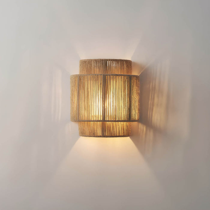 Lampa ścienna LED o splątanym designie, naturalne materiały, ciepłe światło | Vitoria