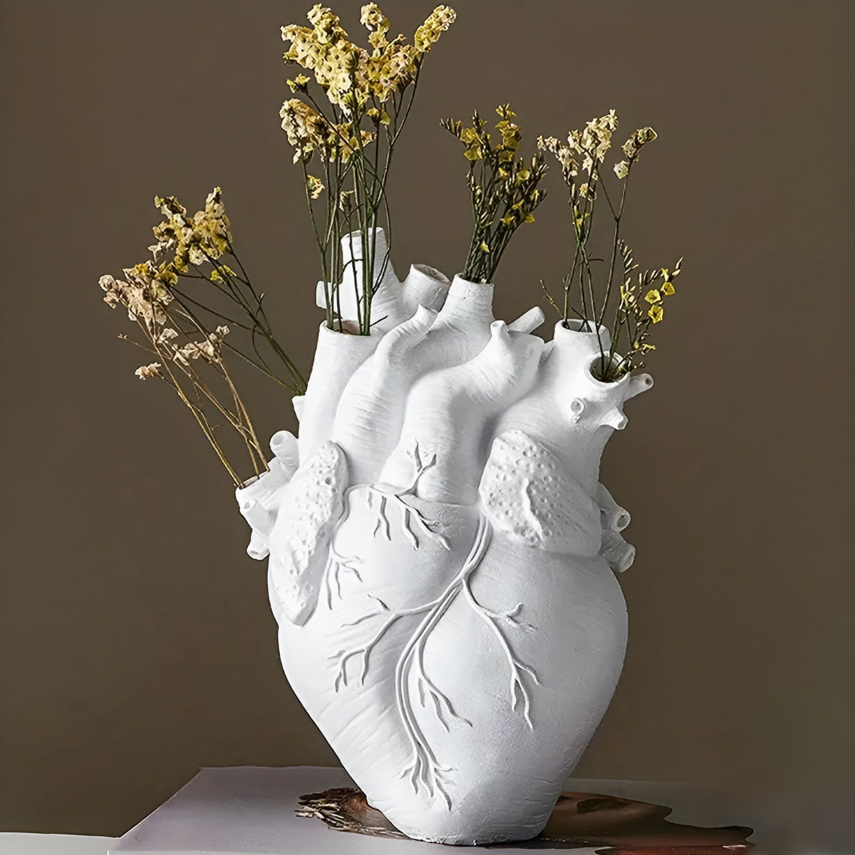 Wazon w kształcie serca bambusowy drewniany design | Cordelia