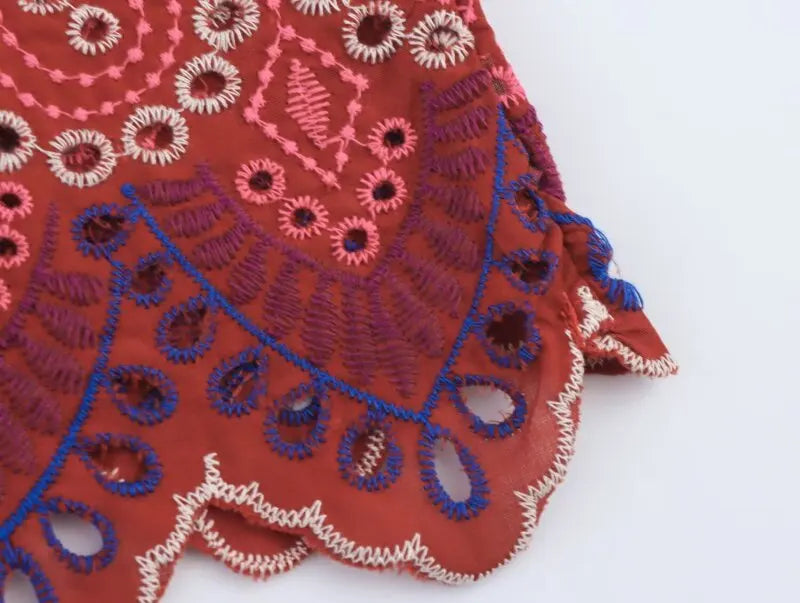 Haftowany boho komplet na lato: top i spódnica | Camelia