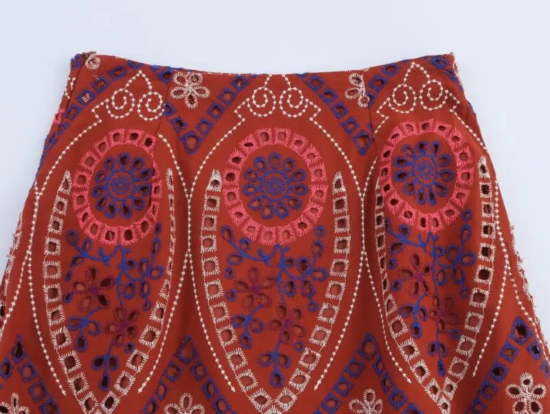 Haftowany boho komplet na lato: top i spódnica | Camelia