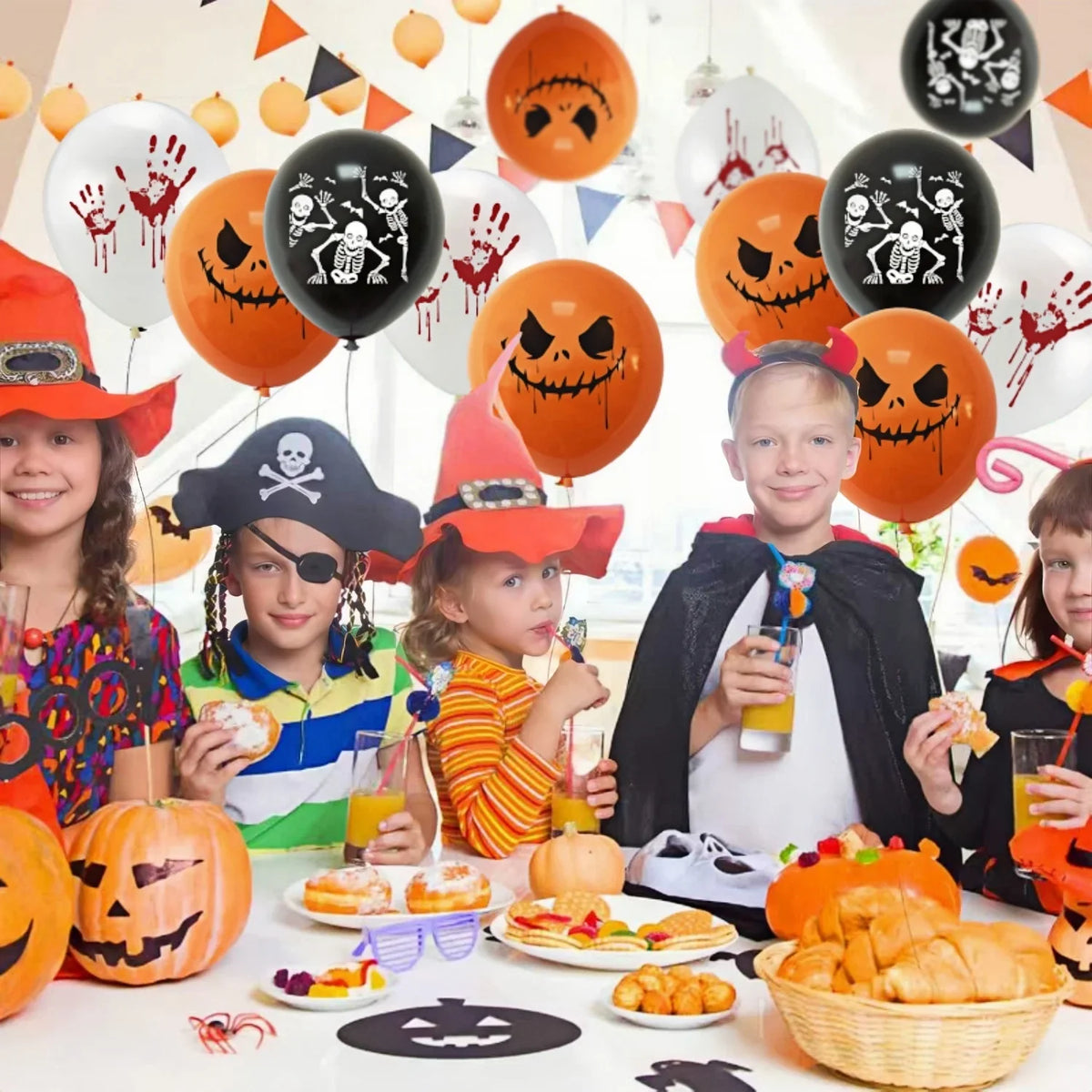 Balony halloweenowe z dyniami, szkieletami i odciskami dłoni | Balloween