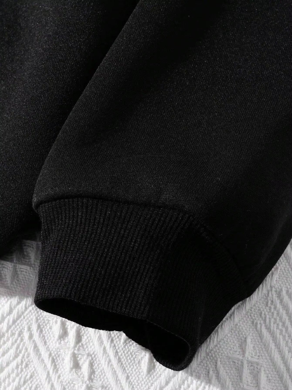Uniseksowa bluza z kapturem z motywem psa, o oversize’owym kroju, z polarową podszewką, zapewniająca komfort | Kavro