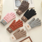 Dziane uniseksowe rękawiczki zimowe z miękką, pluszową powierzchnią obsługującą ekrany dotykowe i kontrastowymi detalami | Patrice