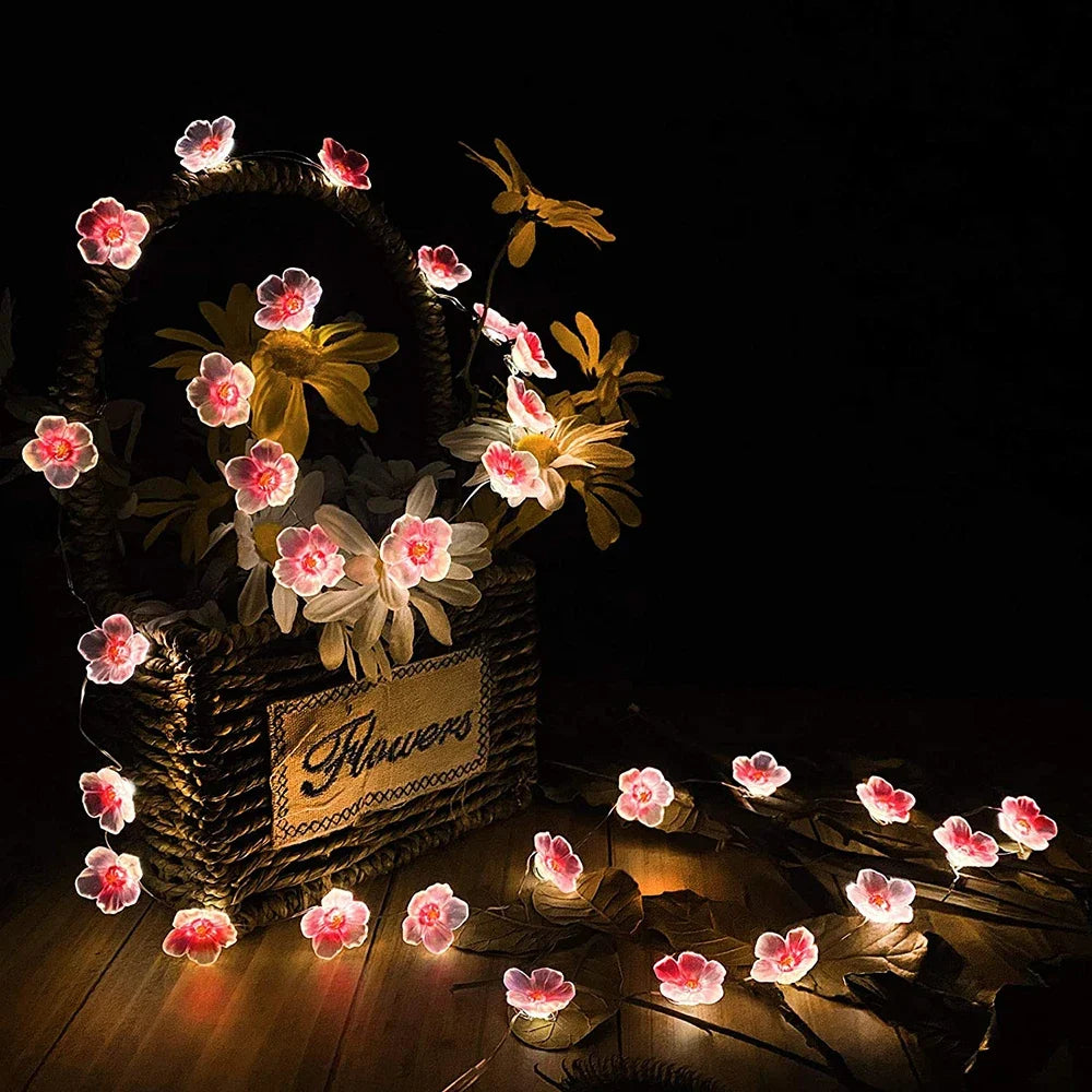 Dekorativ LED-lyskæde med blomster og batteridrift | Floryn