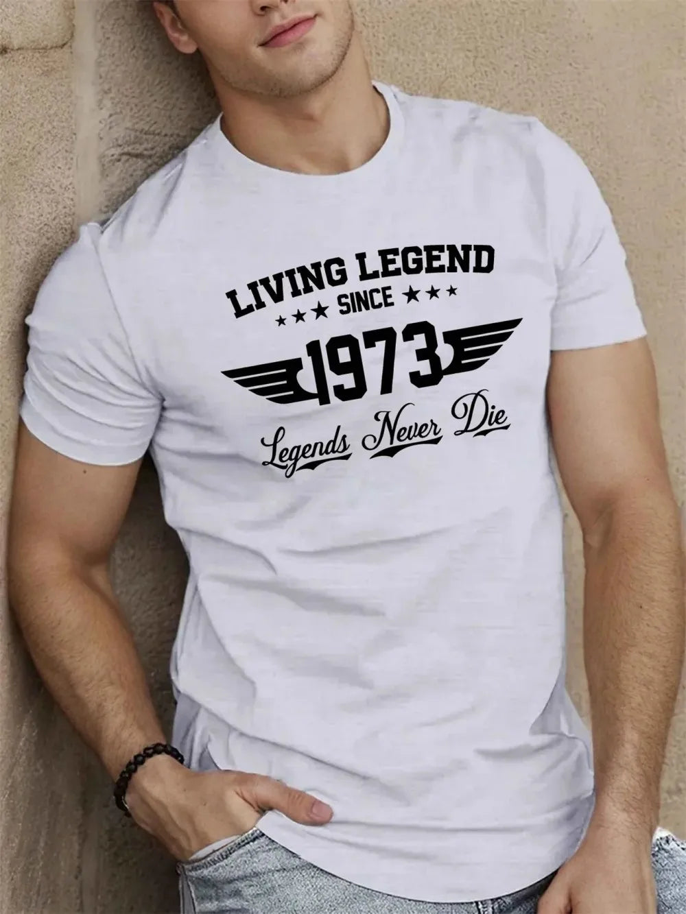 Kaelor – Lekki T-shirt z nadrukiem 1973, zapewniający komfort latem