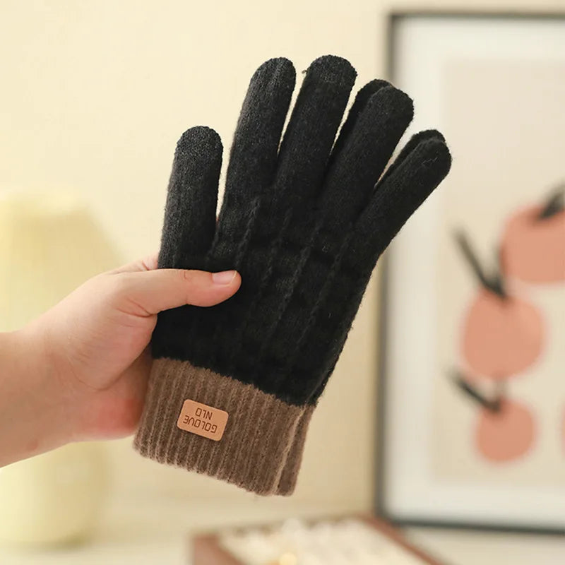 Strikkede unisex vinterhandsker med touchscreen blød plysoverflade og kontrastdetaljer | Patrice