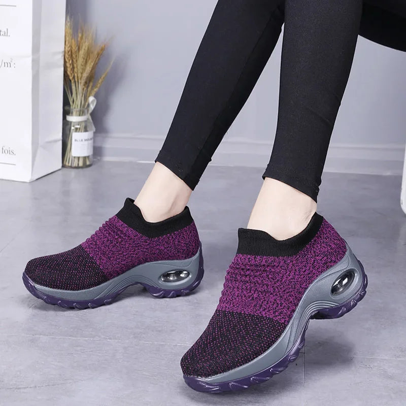 Praktiske slip-on damesko i mesh med gummiydersål | Velise