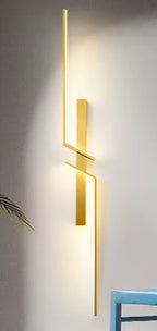 Nowoczesna czarna aluminiowa lampa ścienna LED | Lucro