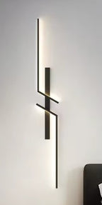 Nowoczesna czarna aluminiowa lampa ścienna LED | Lucro