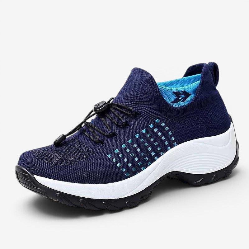 Damskie sneakersy wsuwane z siateczką i podeszwą na platformie | Elvara