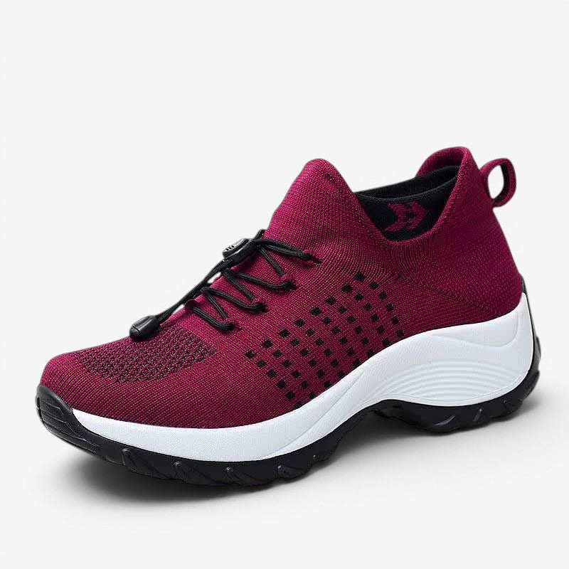 Damskie sneakersy wsuwane z siateczką i podeszwą na platformie | Elvara