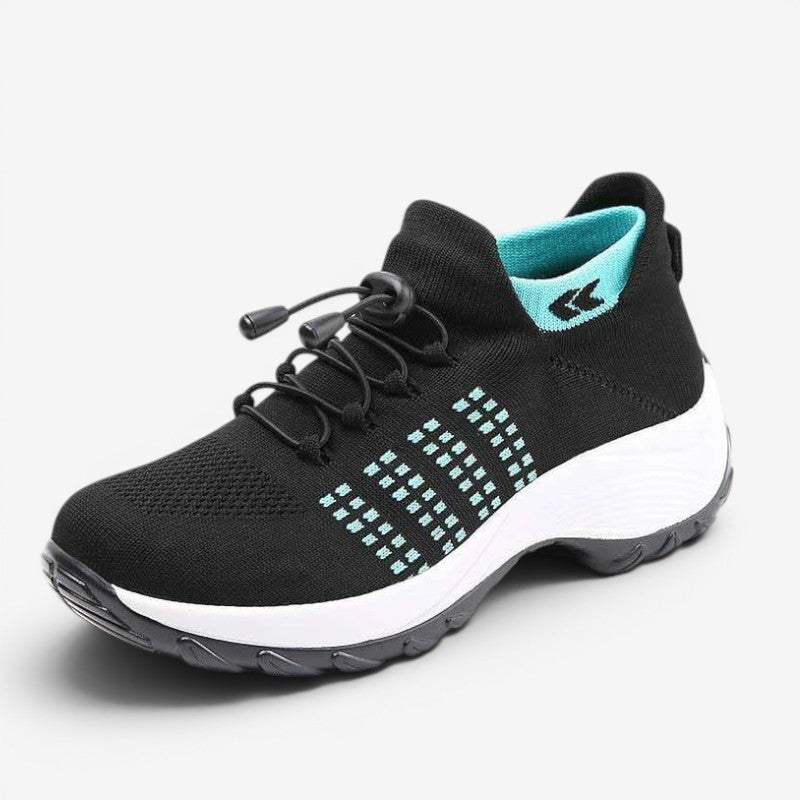 Damskie sneakersy wsuwane z siateczką i podeszwą na platformie | Elvara