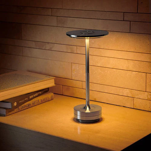 Lampa stołowa bezprzewodowa ładowana przez USB | Lumivara