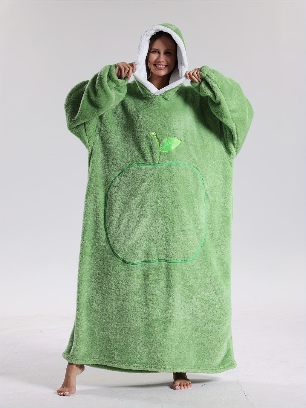 Oversize’owa bluza-koc z kapturem i dużą kieszenią z przodu | Valeria